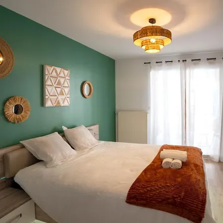 T3 7 Pers Avec Balcon 15 Min Lyon 5 Min Doua Apartment Villeurbanne