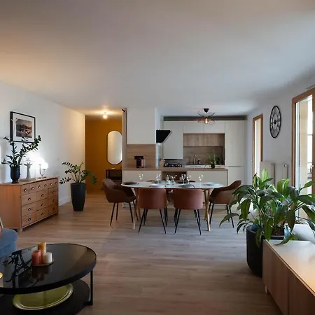 T3 7 Pers Avec Balcon 15 Min Lyon 5 Min Doua *