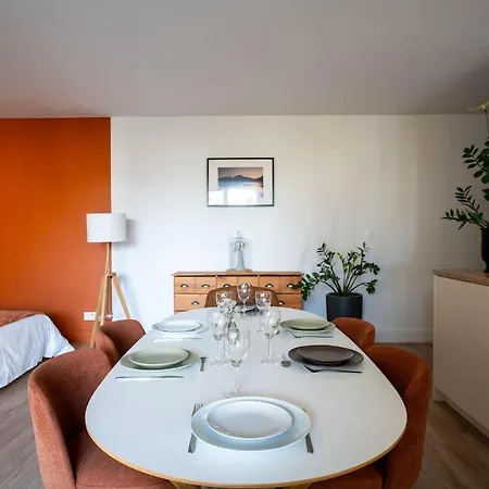 Apartment T3 7 Pers Avec Balcon 15 Min Lyon 5 Min Doua